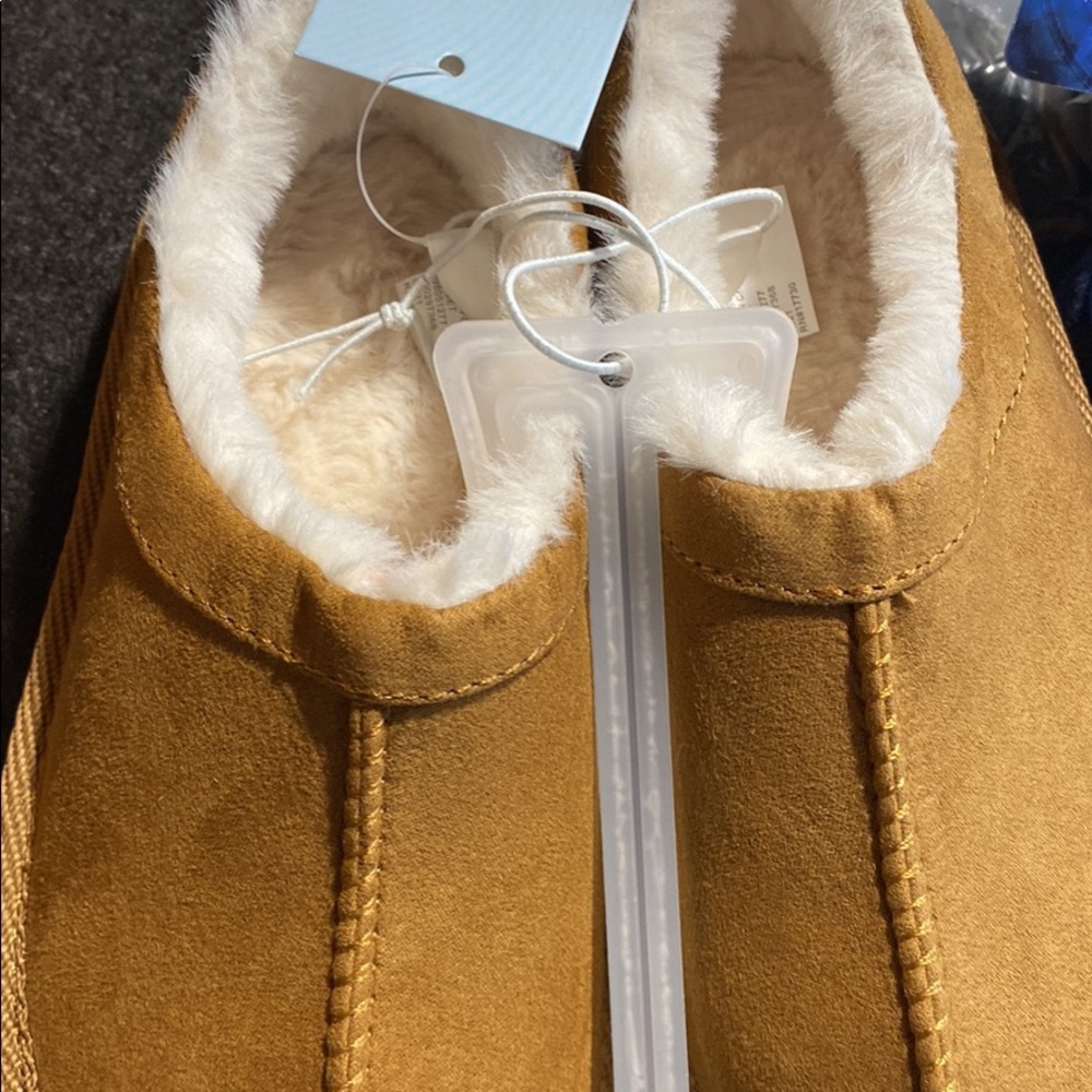 Brown winter shoes size 11